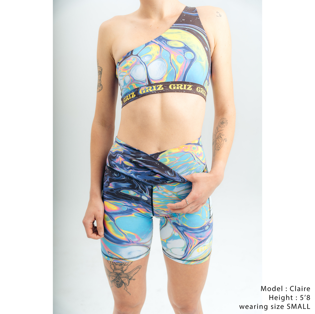 Summer Nova Activewear Crossover Waist Bike Shorts – GRiZ Summer Nova Activewear Crossover Waist Bike Shorts – GRiZ